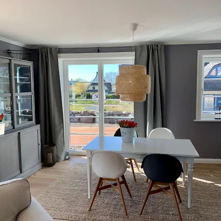 Reethus Linda Ferienhaus *